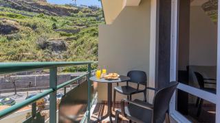 Sea N' Sun Ribeira Brava by LovelyStay - 6