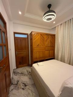Golden Living Home - 4