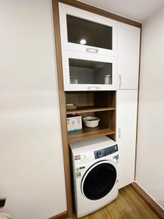 Gold Coast studio apartment with ocean view - 4