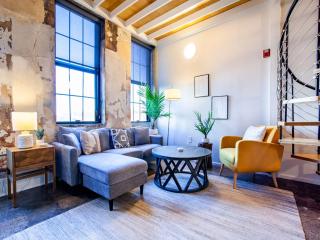 Sterchi Lofts Getaway - Downtown Knoxville - 8