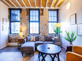 Sterchi Lofts Getaway - Downtown Knoxville - 7