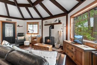 Links and Lakehouse in Blanchard ID - 4