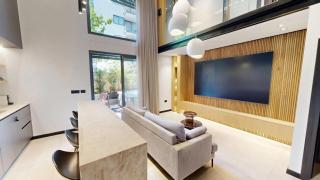 Luxury Garden Duplex Private Jacuzzi - 4