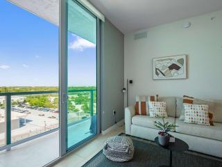Spacious 2-Bedroom Apartment - 3