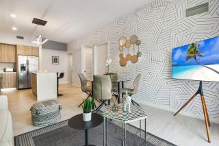 Spacious 2-Bedroom Apartment - 4