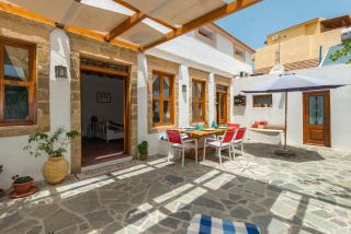 The Grandma House - Ialyssos - 4