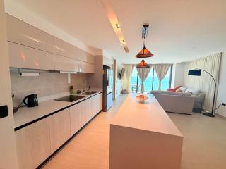 Front Ocean View Condo - 8