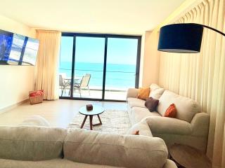 Front Ocean View Condo - 2