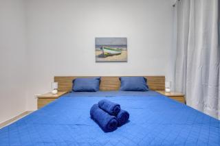 Gzira 2BR Apartment Quiet and Cozy - 5