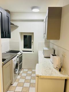 Ideal Guest House - 2
