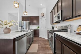 Greenwood Shore 3BR Home Near Indy - 9