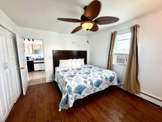 Nautical Beach Apartments - 2