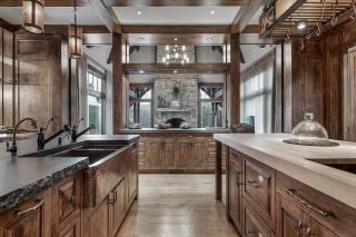 Free Local Brewery Tour Passes + Beauty + Relaxing Lakeside Home - 5