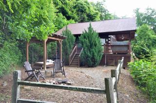Free Railroad Tix - secluded - Fire Pit and Outdoor Bed Swing - 0