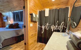 Free Railroad Tix - secluded - Fire Pit and Outdoor Bed Swing - 3