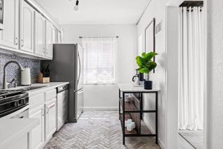 New Stylish Sanctuary - King Beds - Sloans Lake - 6
