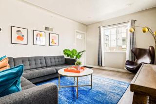 Stylish City Retreat - King Beds - Walk to Sloans Lake - 3