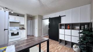 Downtown Central Edmonton Entire Unit Condo 12 inches thick Mattress Non Smoking - 5