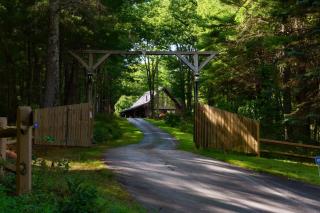 The Luxury Cabin at Deep Hollow - 9