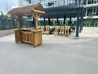 Pool Deck Walkout-Lakefront Luxury Resort Aqua 3 - 9