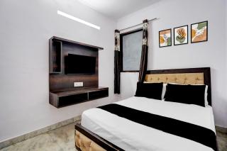 Hotel O A-1 Guest House - 0