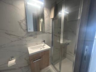 Gorgeous 1-BR Seaview Apartment - 4