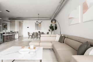 Luxurious Escape - Walk to Empower Field - Tesoro - 8
