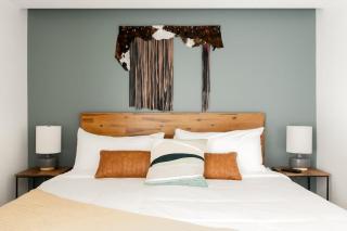 Colorful Western Vibe - Pet-Friendly - Zuni Lofts - 3