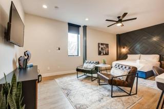 Modern ADA-Accessible Studio - Tennyson St Escape - 0