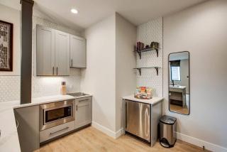 Modern ADA-Accessible Studio - Tennyson St Escape - 5
