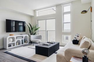 Fifty Shapes of Modern - Skyline Loft - Zuni Lofts - 9