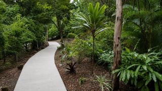 Hunchy Hideaway - 3