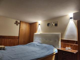 Tirana Apartment Near City Center - 1