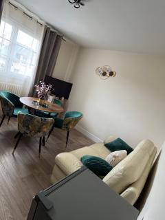 appartement 2 chambres,1 salon avec cuisine - 7