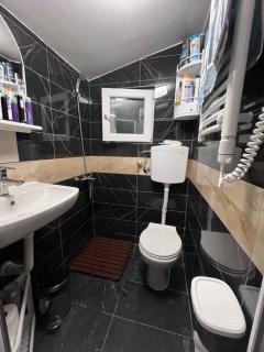 room with a separate entrance - 7