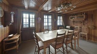 Cozy Le Lézard chalet with mountain view fireplace - 8