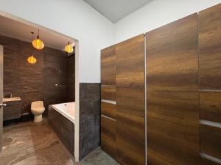 M12. Casa Amplia para Grupos con Gran Zona Exterior - 3