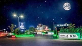 Hotel XXL - 0