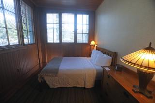 The Roycroft Inn - 8
