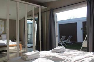 Bungalow between Amsterdam and Haarlem with sauna - 1
