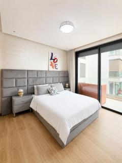 Modern 2BR with Pool View at Agadir Bay Prime Spot - 8