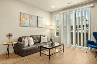 Brand New 2BR - 2 King Beds Pool Gym - 7