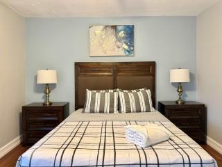 Heart Downtown! Great Location! PT7D - 7
