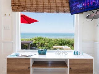 Beachfront on Skaket Water Views - 9