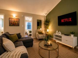 3BR Family & Work-Friendly Home Near Downtown Austin - 2