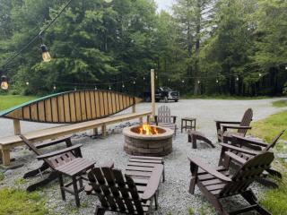 HappyCub- AC, Hot Tub, Fire Pit, Game Room! - 3