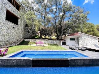 Finca en el Bosque Huasca de Ocampo con Alberca - 2