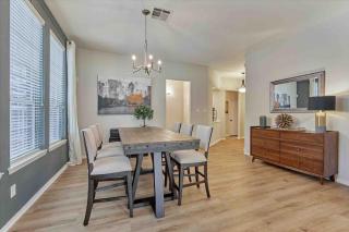 Woodlands Grand 3BR Cozy House - 8