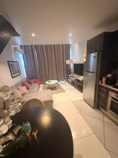 EBS LEGENDS LUXURY APARTMENTS at embassy garden - 3