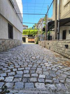 Seven Hills House - 8